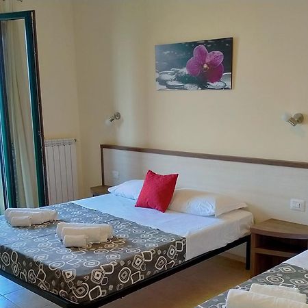 أودجانو لا كييزا B&B Hotel Helios المظهر الخارجي الصورة