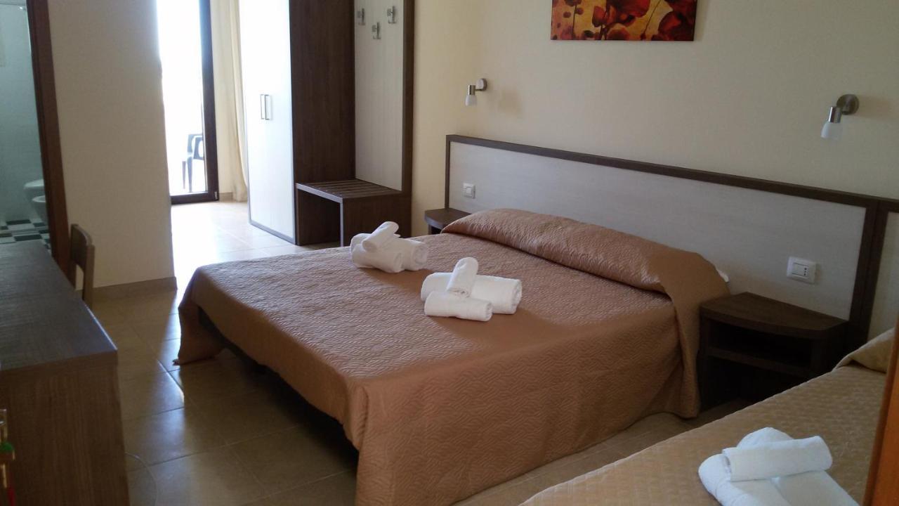 أودجانو لا كييزا B&B Hotel Helios المظهر الخارجي الصورة