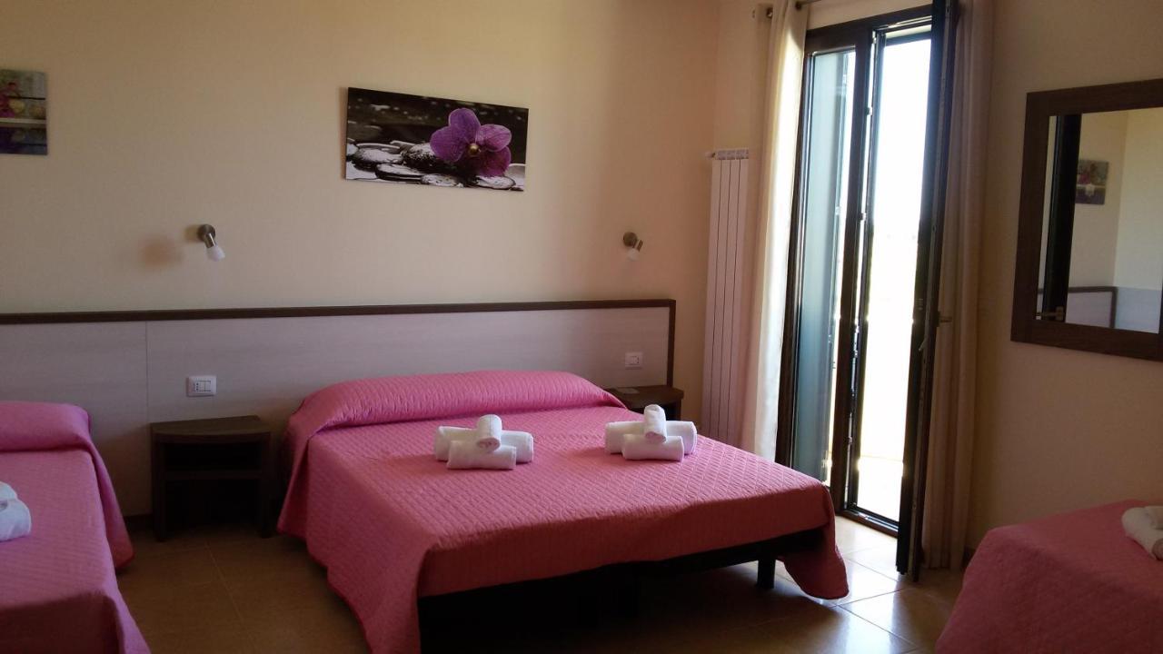 أودجانو لا كييزا B&B Hotel Helios المظهر الخارجي الصورة