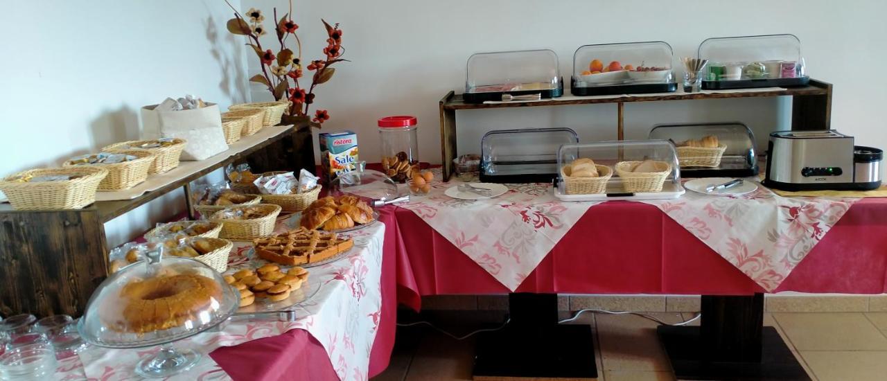أودجانو لا كييزا B&B Hotel Helios المظهر الخارجي الصورة