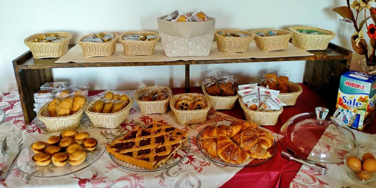 أودجانو لا كييزا B&B Hotel Helios المظهر الخارجي الصورة