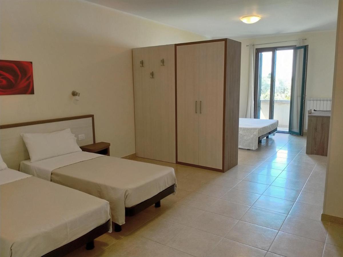 أودجانو لا كييزا B&B Hotel Helios المظهر الخارجي الصورة