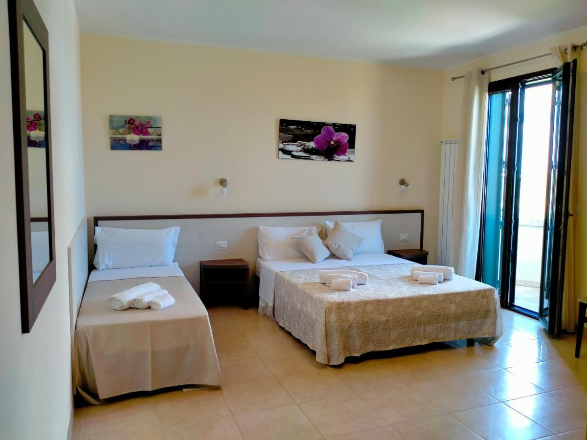 أودجانو لا كييزا B&B Hotel Helios المظهر الخارجي الصورة