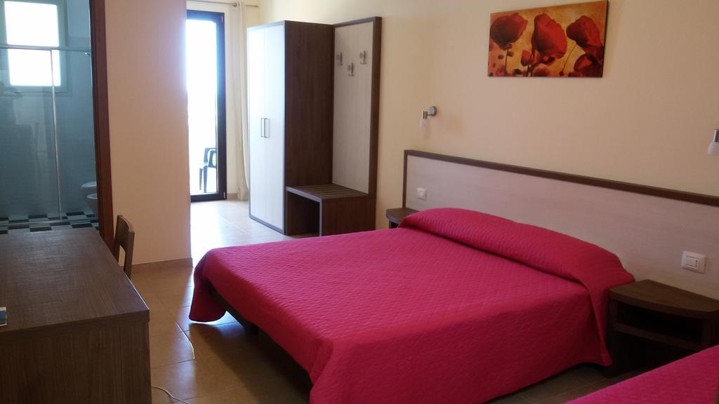أودجانو لا كييزا B&B Hotel Helios المظهر الخارجي الصورة