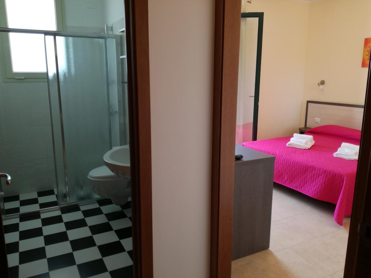 أودجانو لا كييزا B&B Hotel Helios المظهر الخارجي الصورة